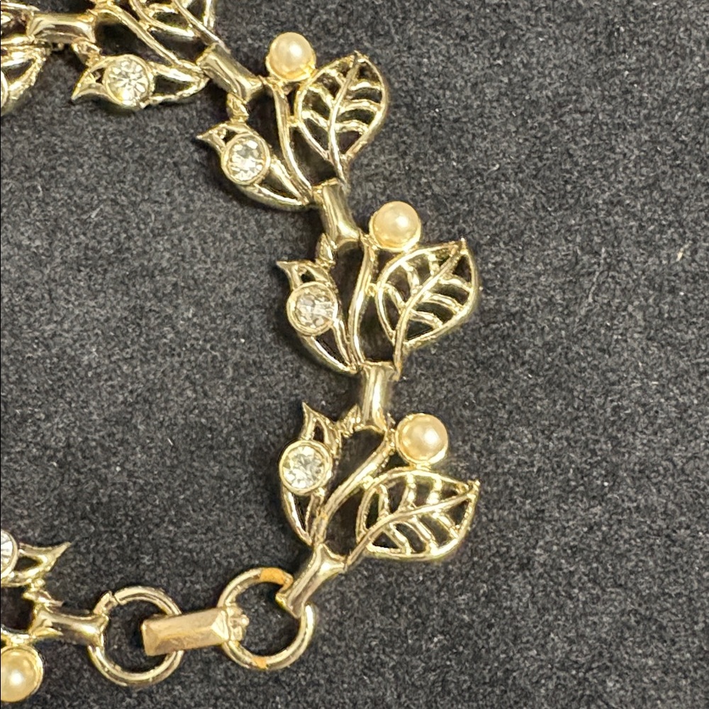 Vintage Gold Leaf and Pearl Bracelet featuring faux pearls and clear rhinestones - Picture 3 of 5